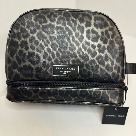 Gorgeous Kendall & Kylie Double Zip Metallic Leopord Cosmetic Case NWT - Picture 1 of 6